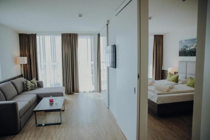 Junior Suite,1774417311:JPEG